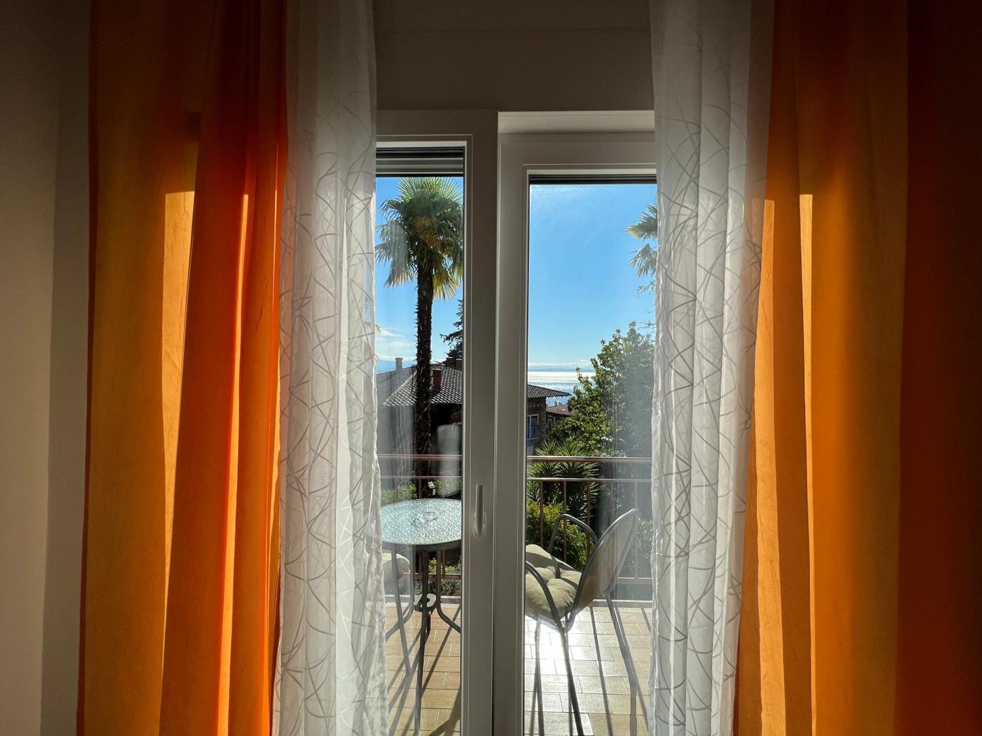 Guesthouse Villa Stanger 2 ลอฟราน ห้อง รูปภาพ